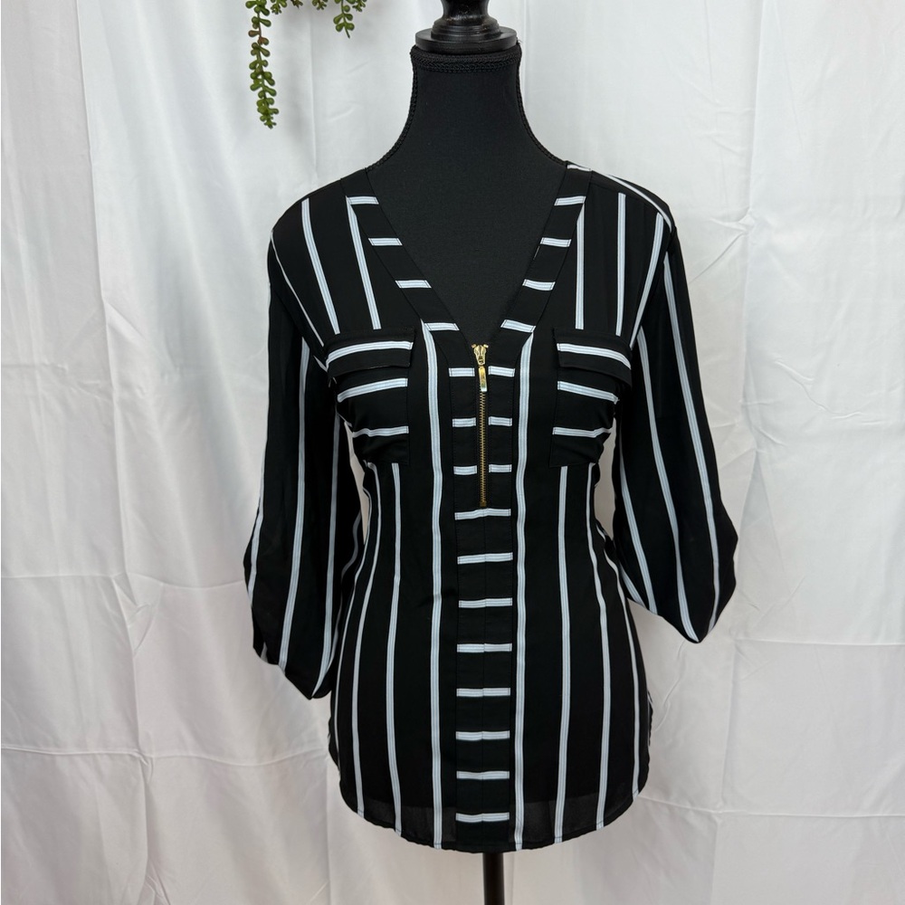 Express Striped Black/White Women’s Work Casual Boho Top L